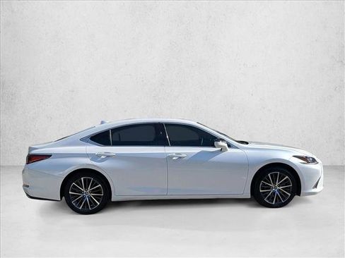 Used 2023 Lexus ES 350 w/ Premium Package image 4