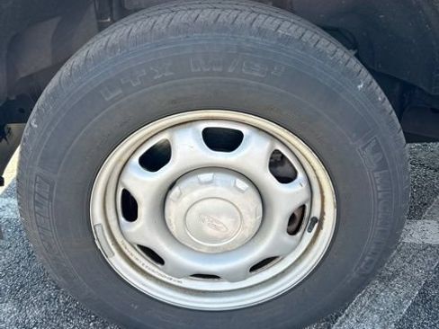 Used 2015 Ford F150 XL RWD image 3