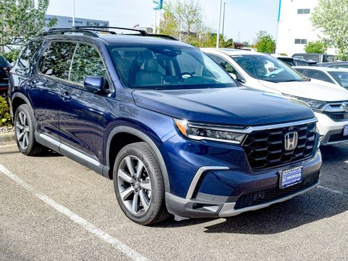 Used 2023 Honda Pilot Elite image 13