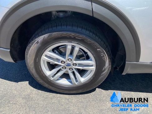 Used 2022 Ford Explorer XLT AWD/4WD image 10