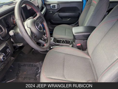Used 2024 Jeep Wrangler Rubicon image 14