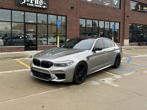 Used 2019 BMW M5 w/ Executive Package image 2