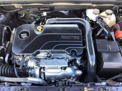 Used 2023 Chevrolet Malibu LT image 28