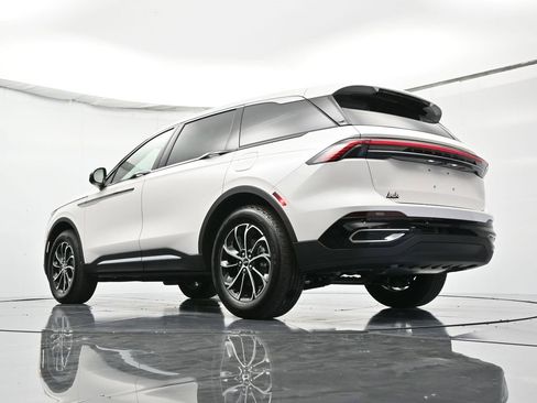 New 2026 Lincoln Nautilus Premier image 55