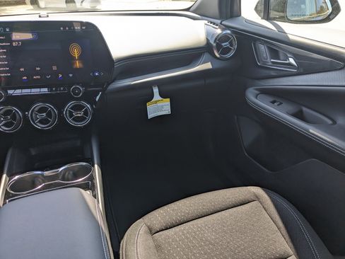 New 2025 Chevrolet Blazer EV LT w/ Midnight/Sport Edition image 17