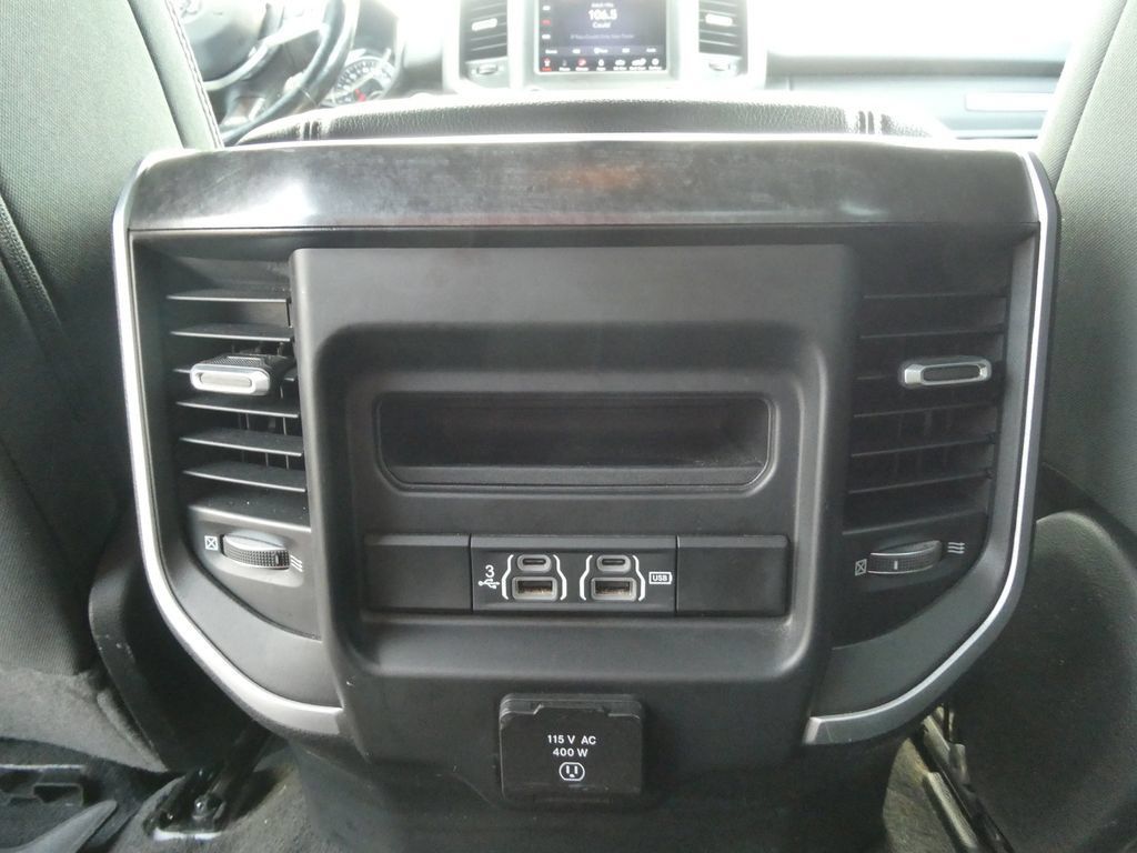 Used 2020 RAM 1500 Big Horn AWD/4WD image 17