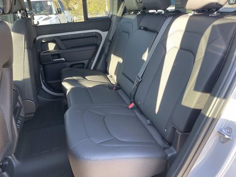 New 2026 Land Rover Defender 110 S AWD/4WD image 9