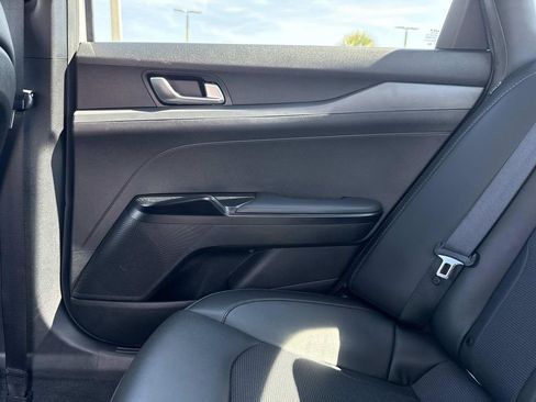 Used 2023 Kia K5 GT-Line image 16