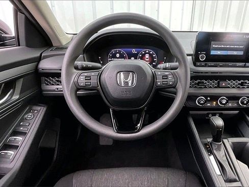 Certified 2025 Honda Accord LX image 5