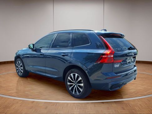 Used 2025 Volvo XC60 B5 Core w/ Protection Package Premier AWD/4WD image 4
