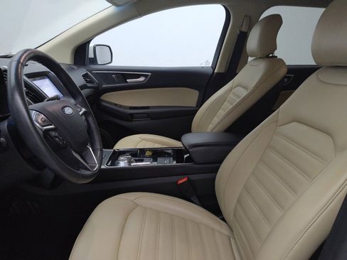 Used 2019 Ford Edge SEL w/ Equipment Group 201A FWD image 17