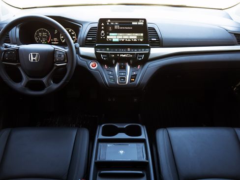 Certified 2025 Honda Odyssey EX-L image 27