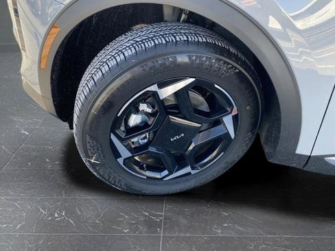 New 2026 Kia Sportage EX image 42