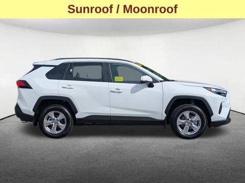 Used 2025 Toyota RAV4 XLE w/ Convenience Package AWD/4WD image 4