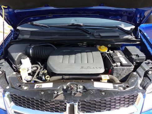 Used 2019 Dodge Grand Caravan SE FWD image 15