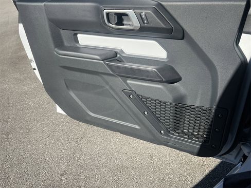 New 2025 Ford Bronco 2-Door AWD/4WD image 15