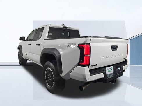 Used 2025 Toyota Tacoma 4x4 Double Cab Hybrid image 5