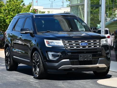 Used 2016 Ford Explorer Limited w/ Equipment Group 301A AWD/4WD image 6