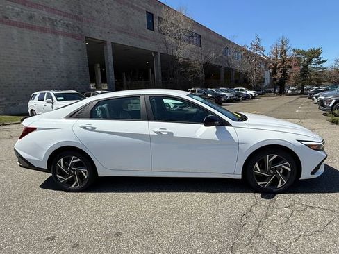 New 2026 Hyundai Elantra Sport image 8