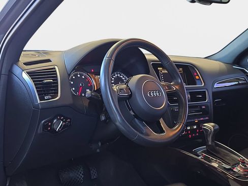 Used 2016 Audi Q5 2.0T Premium Plus w/ Technology Package AWD/4WD image 19