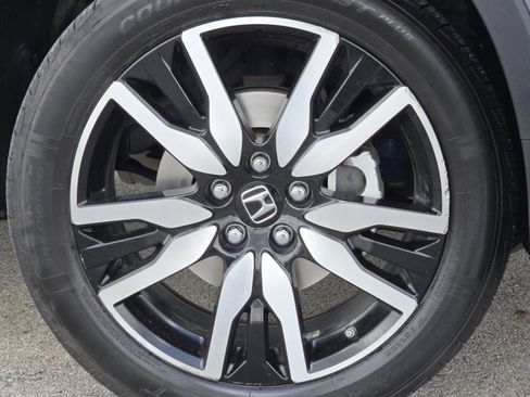 Used 2021 Honda Pilot Touring image 14