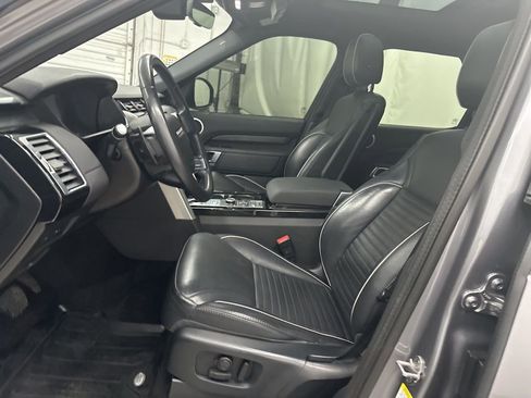 Used 2020 Land Rover Discovery HSE image 20