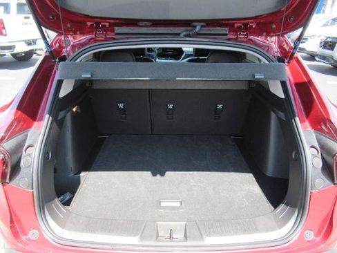 Used 2024 Chevrolet Trax LT FWD image 31