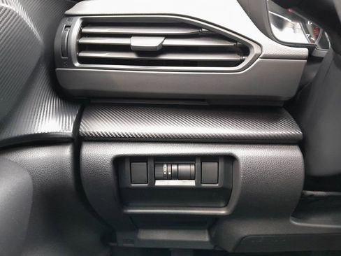 Certified 2024 Subaru Crosstrek 2.0i Premium image 16