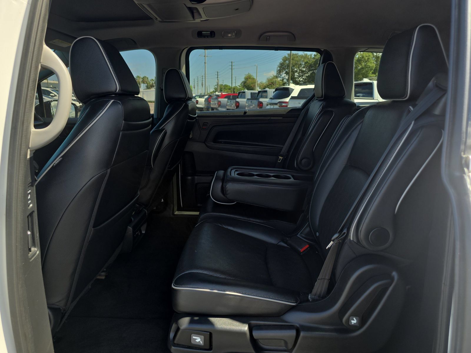 Used 2024 Honda Odyssey Elite image 13
