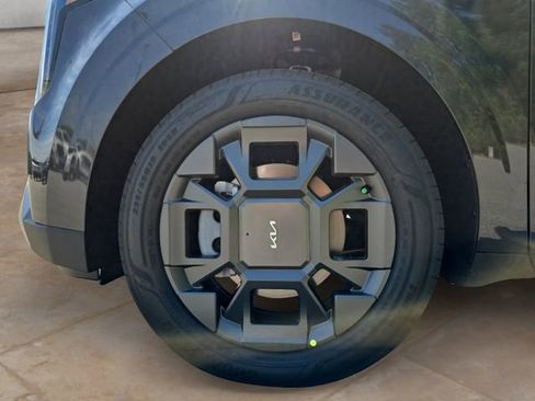 New 2026 Kia Carnival EX FWD image 14