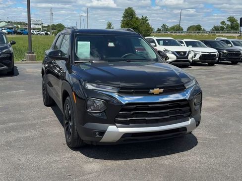 Used 2023 Chevrolet TrailBlazer LT FWD image 9