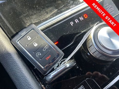Used 2023 Jeep Grand Cherokee Overland AWD/4WD image 29