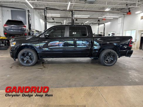 Used 2023 RAM 1500 Big Horn AWD/4WD image 1