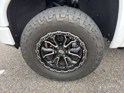 Used 2020 GMC Sierra 1500 AT4 w/ AT4 Premium Package AWD/4WD image 10