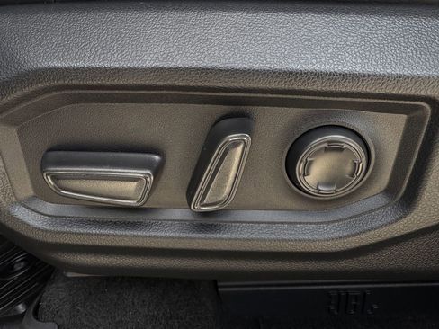Used 2024 Toyota Tundra Platinum AWD/4WD image 27