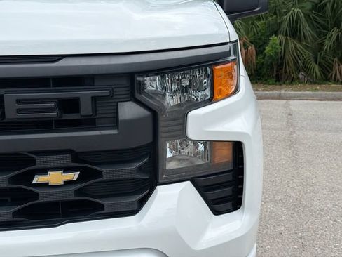 Used 2023 Chevrolet Silverado 1500 Custom AWD/4WD image 9