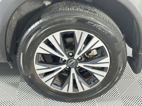 Certified 2023 Nissan Rogue SV image 10