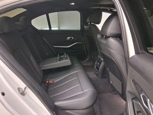 Used 2020 BMW 330i Sedan w/ Driving Assistance Package RWD image 34