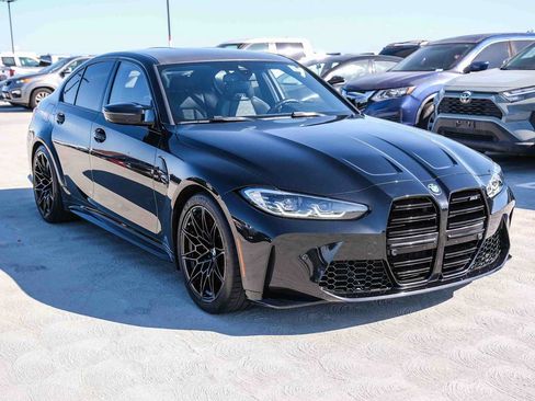 Used 2021 BMW M3 RWD image 3