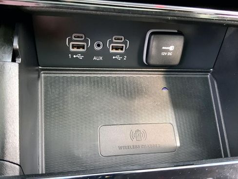 Used 2023 Jeep Grand Cherokee L Laredo w/ Luxury Tech Group I AWD/4WD image 31