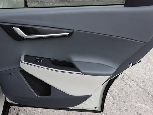 Used 2022 Kia EV6 Wind image 33