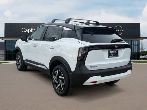 New 2026 Nissan Kicks SV image 7