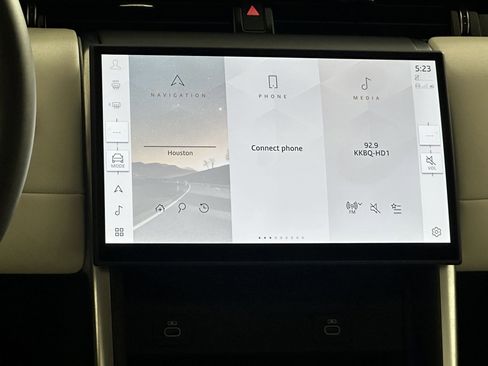 Used 2025 Land Rover Discovery Sport S image 20