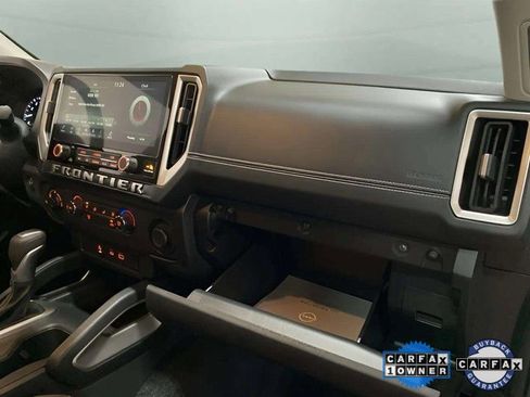 Used 2025 Nissan Frontier SV image 74
