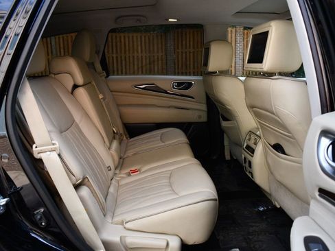 Used 2017 INFINITI QX60 Luxe w/ Deluxe Technology Package image 34