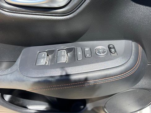 Certified 2024 Honda HR-V Sport image 17