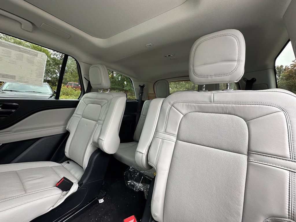 New 2027 Lincoln Aviator Reserve AWD/4WD image 19