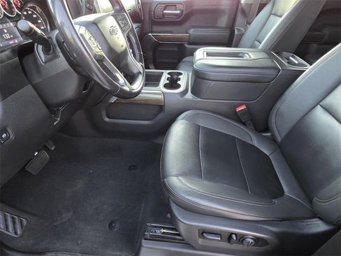 Used 2021 Chevrolet Silverado 1500 LT Trail Boss w/ Convenience Package II image 6