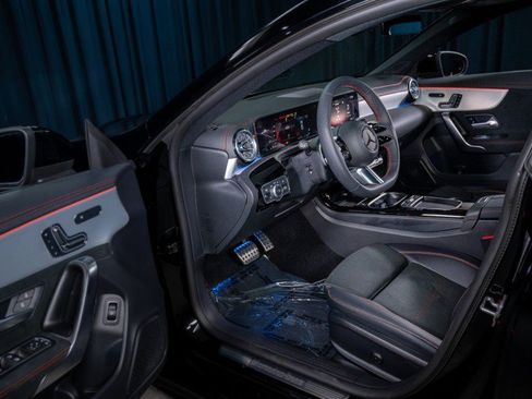 New 2025 Mercedes-Benz CLA 250 image 10