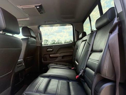 Used 2017 GMC Sierra 2500 Denali w/ Duramax Plus Package AWD/4WD image 15